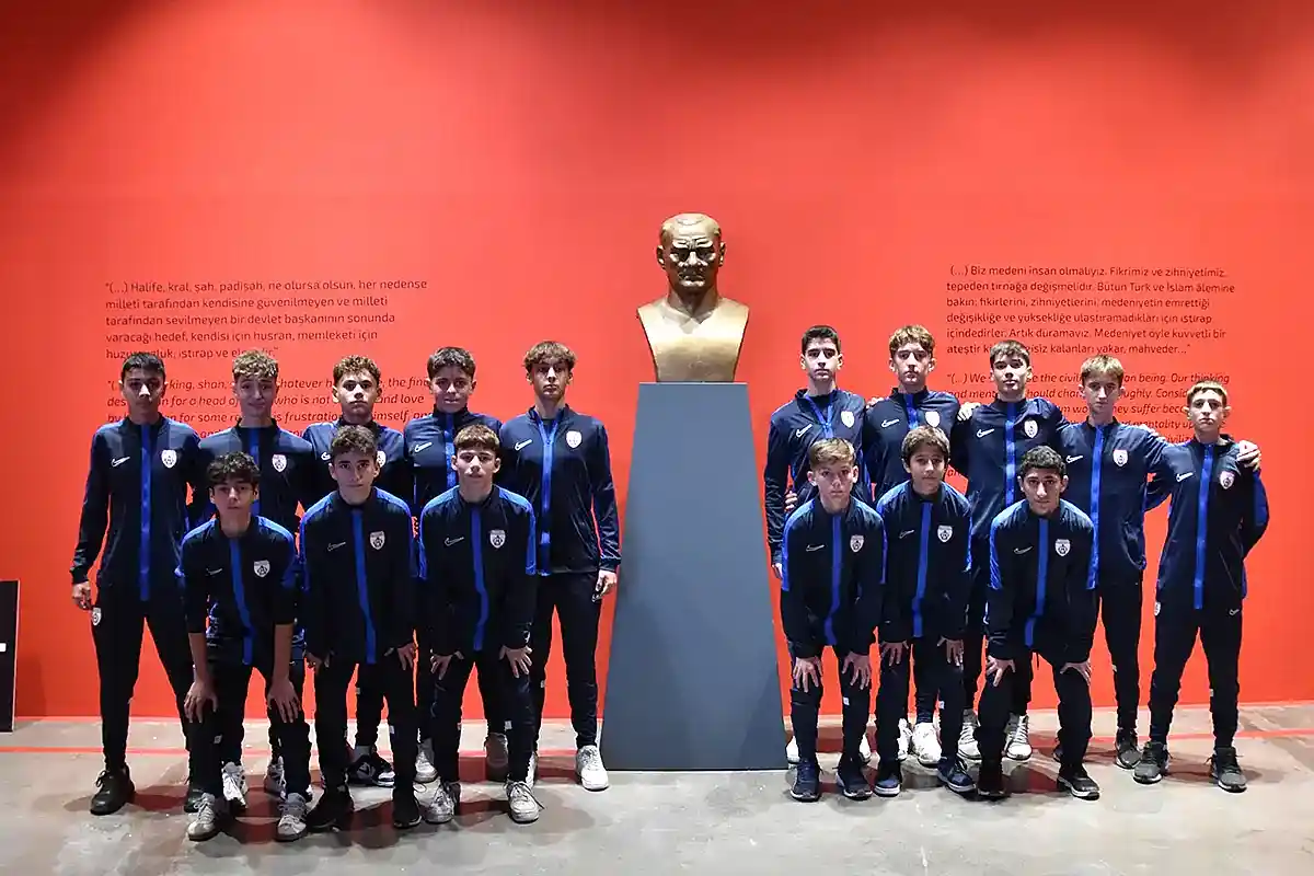 ALTINORDU U14 TAKIMIMIZ SERGİLERİ ZİTARET ETTİ