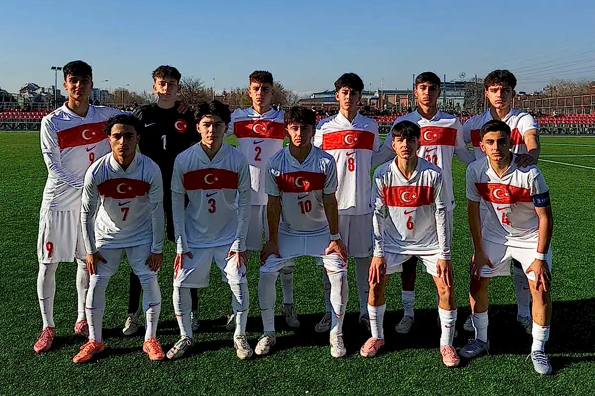 2 ÖKS OYUNCUMUZ MİLLİ TAKIMDA FORMA GİYDİ